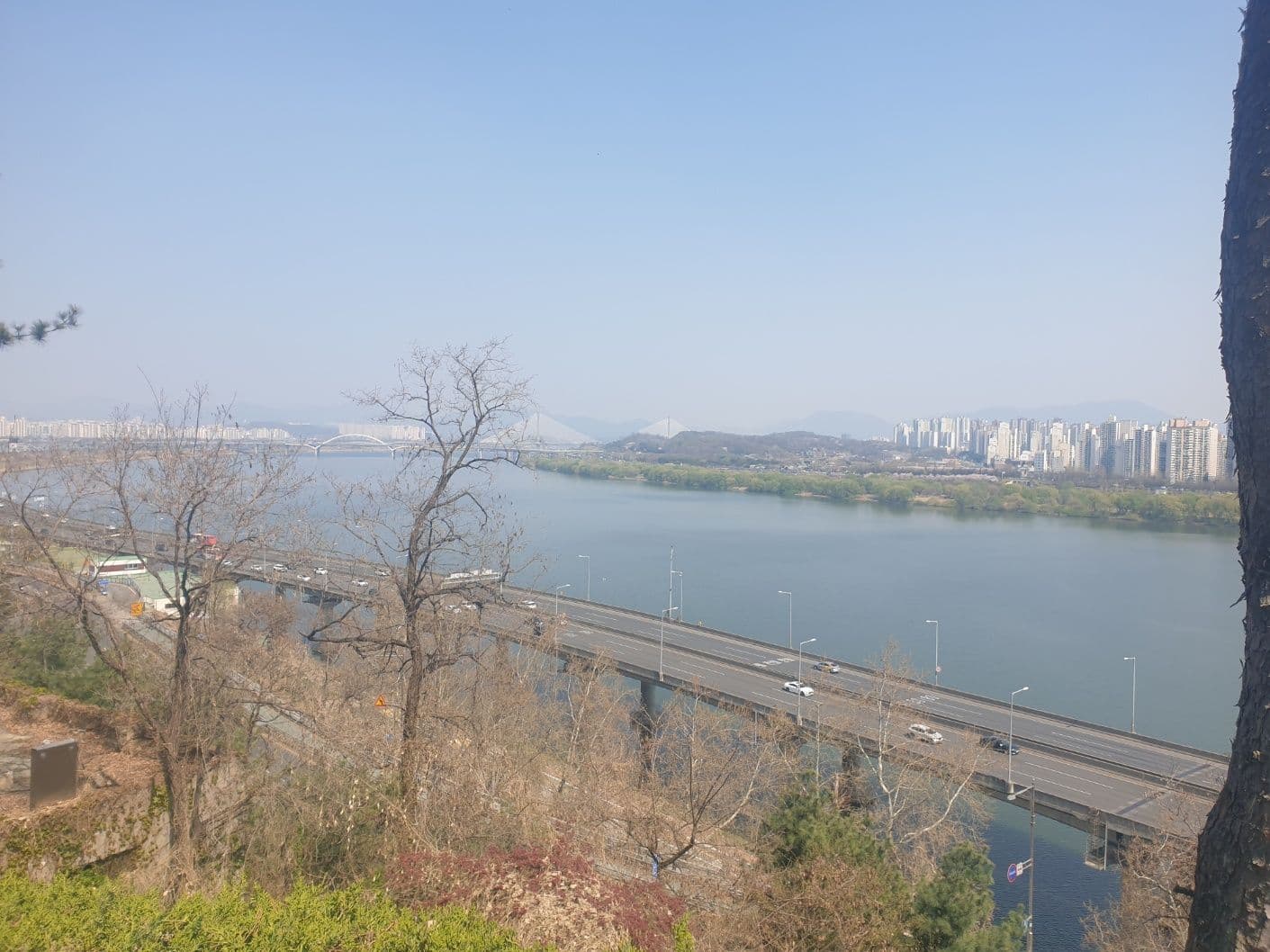 A nice view of the Han River from the top