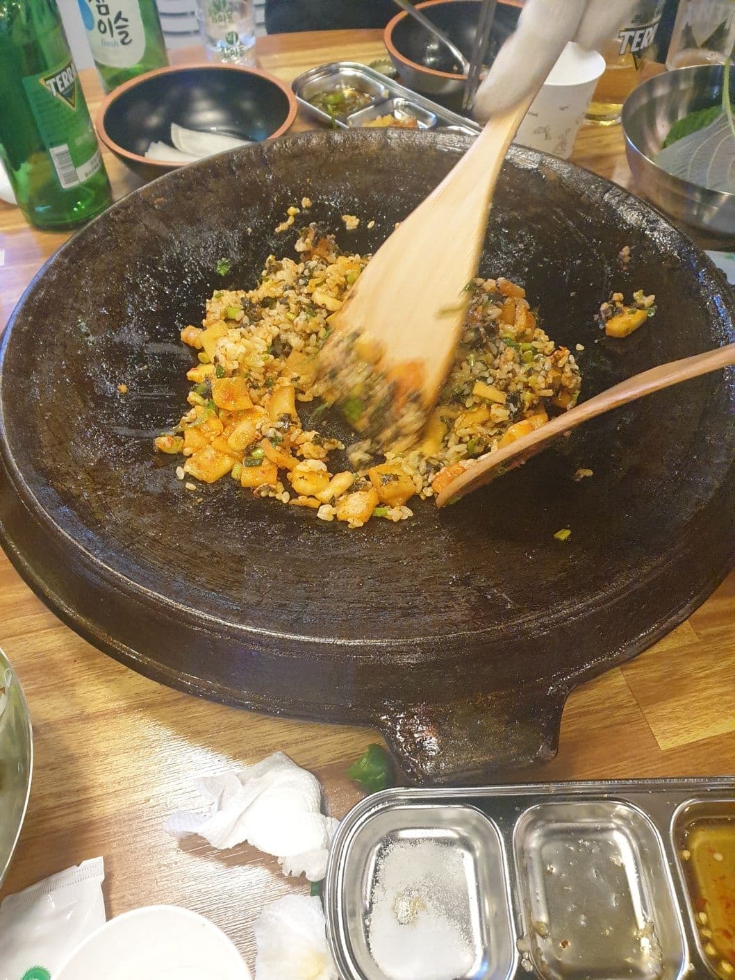 Finish off the remaining grease with fried rice.